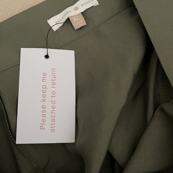 OLIVE GREEN SKIRT - Picture 6 of 6